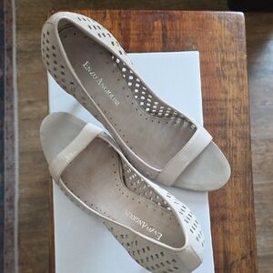 Enzo Angiolini Women's Beige Cutout Flats